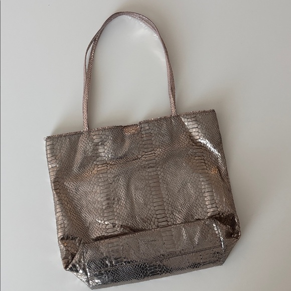 Elegant Carlos Falchi Metallic Rose Gold Tote Bag - Picture 2 of 4